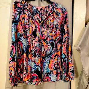 Lilly Pulitzer Willa  top. cotton blend.